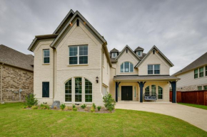 Fenced Yard and Pool Access Spacious Mansfield Home
